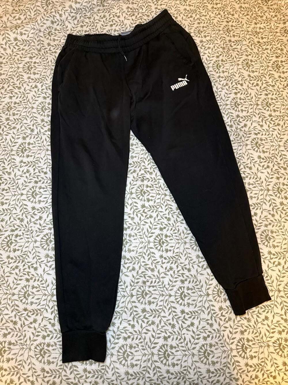 Puma Men's Black Essential Logo Jogger Sweatpants Size L